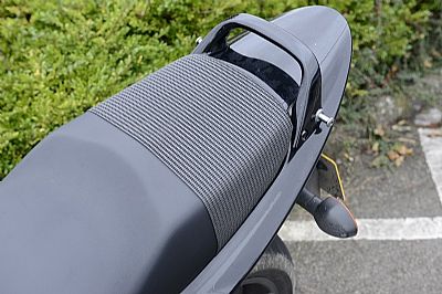 OXFORD Blanket Αντιολισθητικο Καλυμμα Σελας ( 60 x 90 Cm )