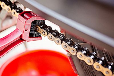 IPONE ΒΟΥΡΤΣΑ ΚΑΘΑΡΙΣΜΟΥ ΑΛΥΣΙΔΑΣ