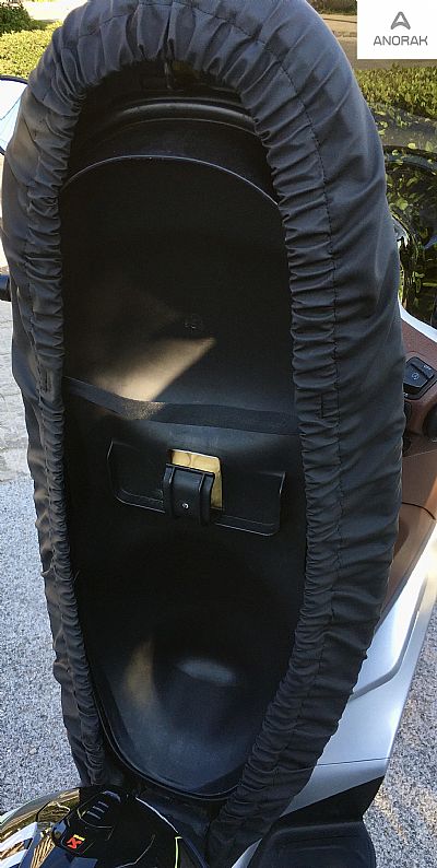 ANORAK ΚΑΛΥΜΜΑ ΣΕΛΑΣ UNIVERSAL ΓΙΑ SCOOTER 100 % ΑΔΙΑΒΡΟΧΟ & ΑΝΤΙΟΛΙΣΘΗΤΙΚΟ