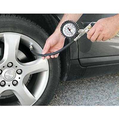 LAMPA Μανομετρο ΕΛΑΣΤΙΚΩΝ με πιστολι 15 BAR / 220 PSI